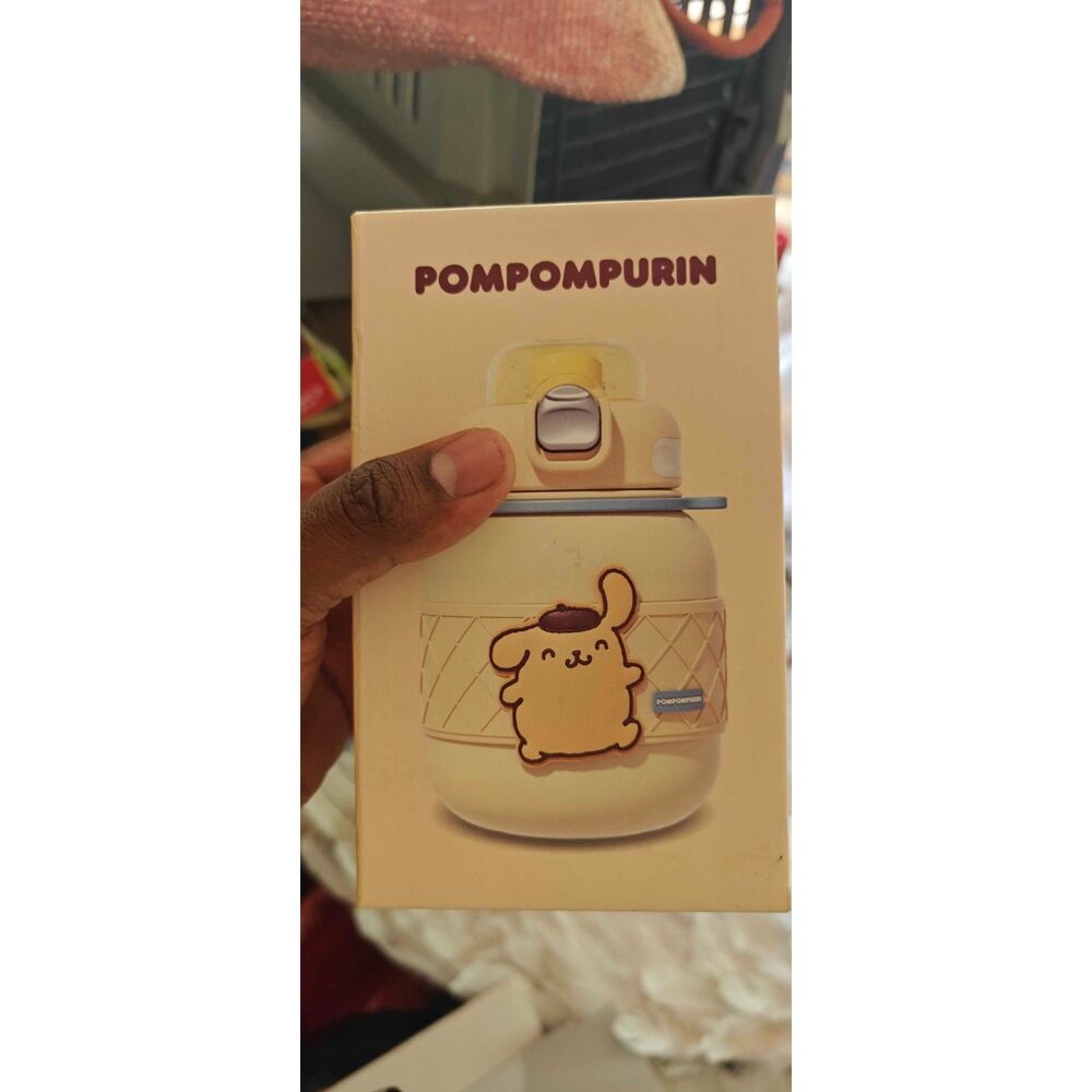 Pompompurin Sanrio water bottle